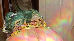 Joan Day Wears See Through Tights Flaunting Curvy Body