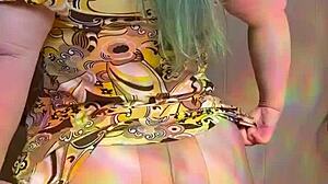 Joan Day Wears See Through Tights Flaunting Curvy Body