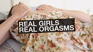 does nasty babe clementine masturbate?