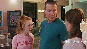 Minik kızlar Codey Steele için kavga ediyor FFM sikiş ve binme için?