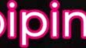 i'm flashing my boobs while walking in public