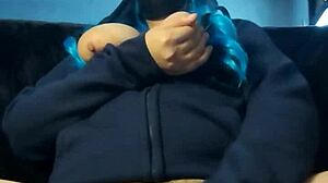 Curvy Homemade Babe Touches Her Wet Hairy Pussy Until She Cums