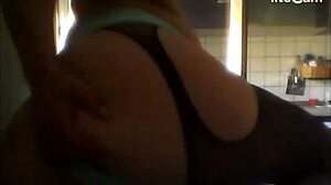 big tits milf showing off her huge boobs