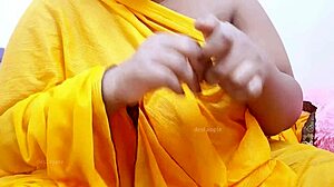 Indian Desi Aunty Boobs Exposed