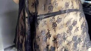 my friend came to cook for me wearing only lingerie and a thong 😘