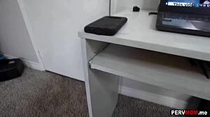 My mature stepmom Alix Lynx sucked my huge dick so well in reality 😍