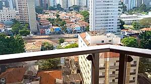 brunette in pool does mouth and pussy