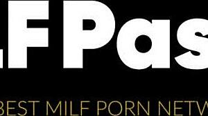 Busty Racheal Cavalli swallows her friend's big cock