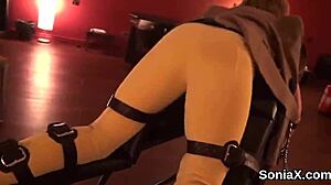 Cheating british mature lady sonia shows massive hooters boldly