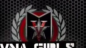 Angelina Castro用假阳具操顺从Cristi Ann