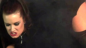 cindy and tanya suck and lap juicy twats in frilly stockings