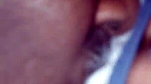 Moja piča je mokrá, musím si vymeniť nohavičky