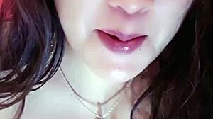 Solo Performance by Karir in Intimate Setting