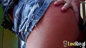 Lidya and Yesenia in hardcore threesome