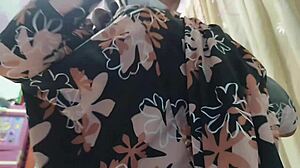 老师偷窥学生在撸管然后邀请操逼