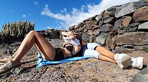 Risky vacation sex with Yoya Grey