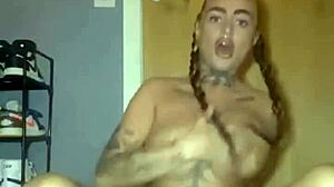 i big titty goth fingerring myself hard while cumming on ass