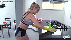 Mamacitaz - Karla Rivera - blonde latina maid in intense work encounter