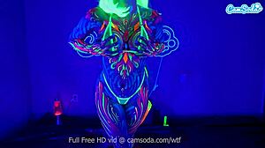 Jewelz Blu does a body paint masturbation show.