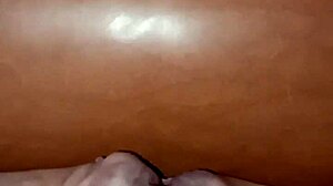 Dialogic: Gretala, tutta nuda incinta, exposes her big natural tits and pregnant belly for fetish flashing.