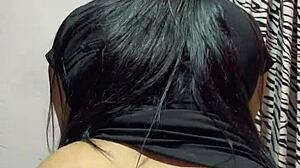 زوجة أخي ترجع من حفلة بفستانها السكسي وهي عايزة تنيك