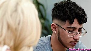 חמות בריטני אנדרוז מזיינת את בן החורג דייגו פרז