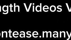 בי בי דב נואשת מגיעה לאורגזמה בשמלה שמש עם צעצועים!