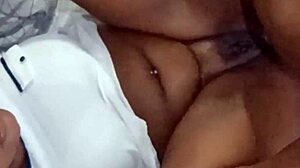 Chupando a buceta peluda da minha puta with ass worshiping big tits massage