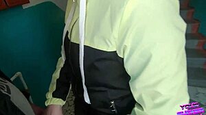 Risky blowjob on public staircase with girlfriend