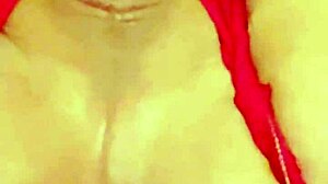 Shemale with Wide Pussy Receives Cumshot