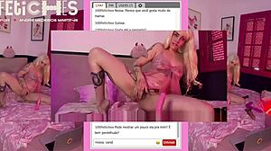 loira gostosa se exibe na webcam