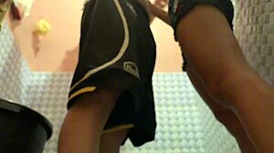 Filipina meets stranger in public comfortroom for first time