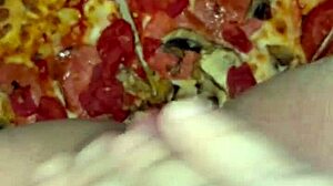 amateur arabian snowwhite masturbates with food in los angeles!