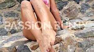 Public bikini flashing by sexy hottie