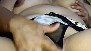 Esposa infiel graba video para su amante y lo envia a su marido por equivocacion