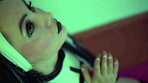 naughty milf pegs her lover and gets cum 😈