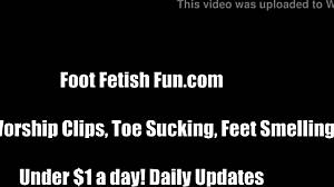 Worship these 18-year-old feet with licks and footjobs