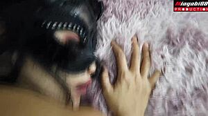 thai couple sucking big cock before creampie