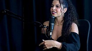 sladka Karolzinha najstnica mešana masažna avdicija z brazilskim tetovažem orgazmom v javnem zunanjem intervjuju igri