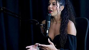 Zoete Karolzinha tiener interraciale massage casting met Braziliaanse tattoo orgasme in publiek buiten interview spel