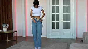 Я люблю голые йога-тренировки