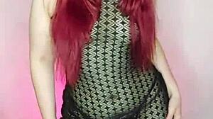 Tu novia te espera ansiosamente