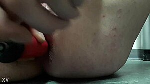 German Babe Pumps Pussy And Ass Full With Air