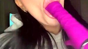 teen american exchange student masturbates solo on webcam