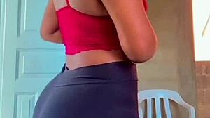 big ass babe in tight panties