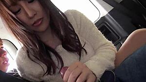 Tetek Besar Semulajadi MILF Jepun Cougar Rayu Budak Untuk Kongkek Creampie Tempat Duduk Belakang Kereta Tanpa Sensor