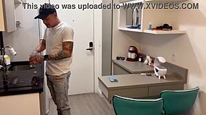 hey, neighbor lost her key so i helped and got her wet pussy