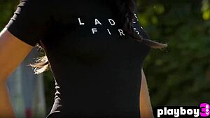 All natural Latin milf model poses in lingerie 😍