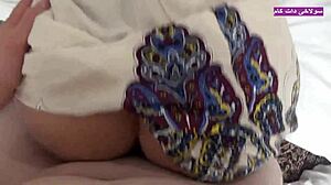 Arab homemade sex with big ass milf ending in cumshot 😈🍑💦