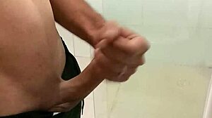 Amateur Skinny Solo Masturbation Cumshot